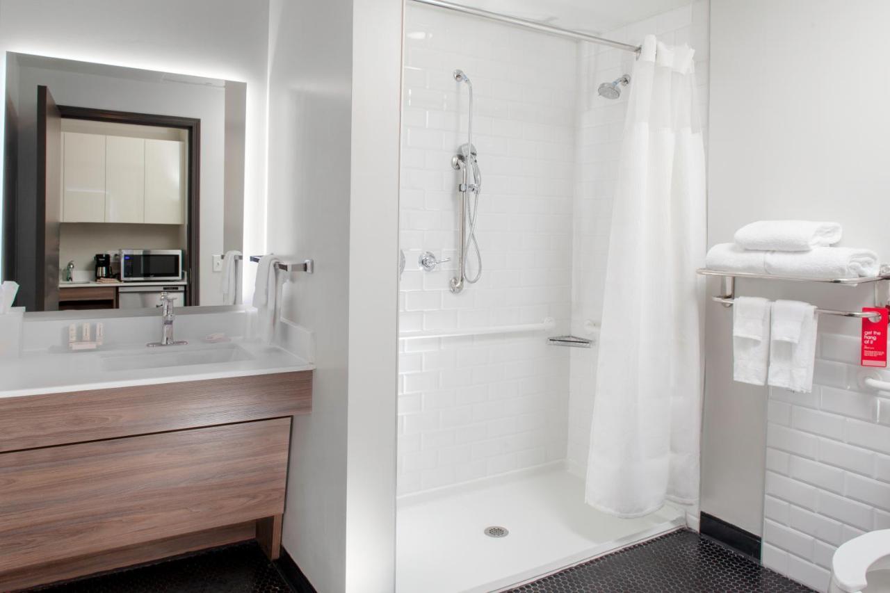Fairfield Inn & Suites By Marriott Dallas Downtown Exteriör bild